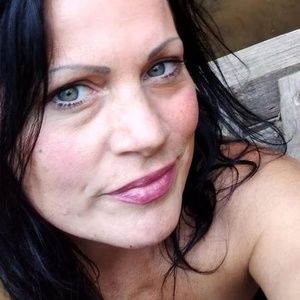 Meet your Posher, Roxanne